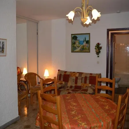 Porto Di Mar Ii 아파트